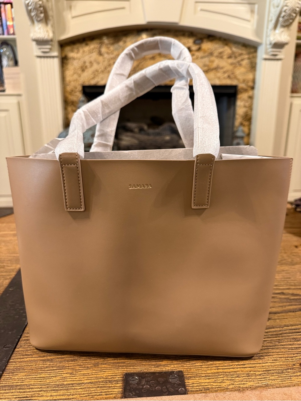 A40 Samara Rhian Nude Leather Tote Bag